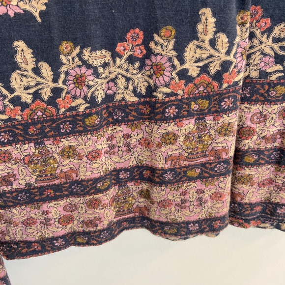 Lucky Brand bell sleeve top - Picture 4 of 5